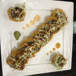 Roll con tempura de cereales